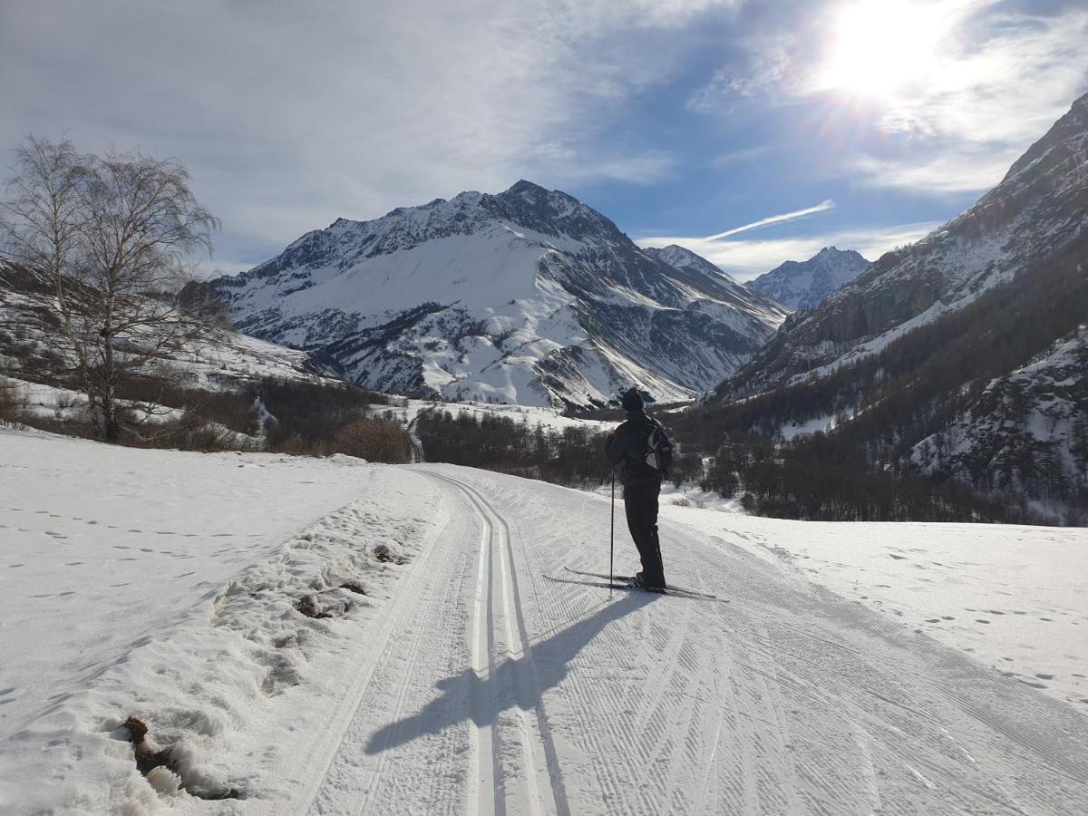 A La Montagne Appartement *